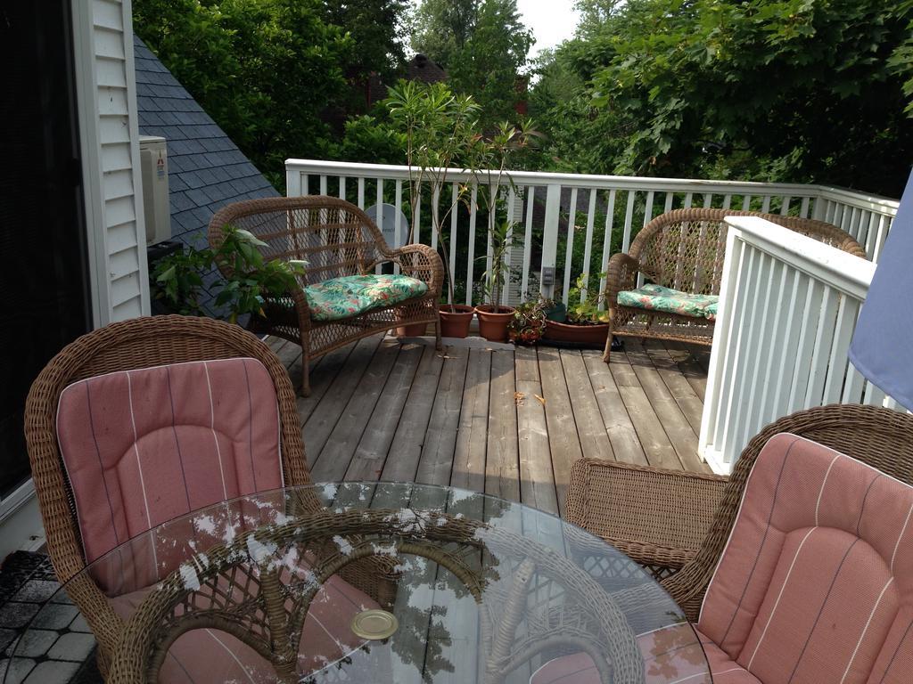 Bondy House Bed & Breakfast Amherstburg Exteriér fotografie