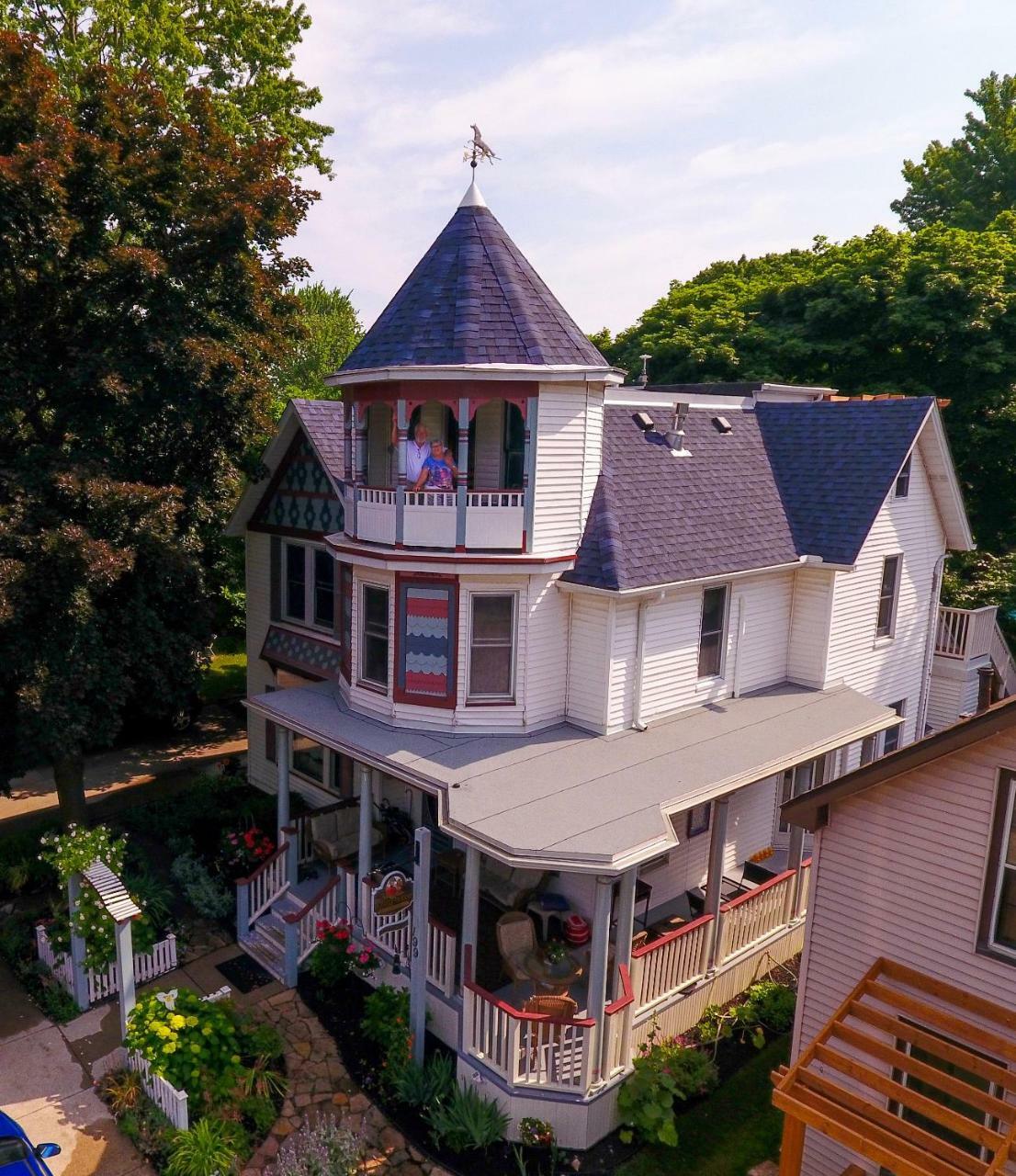 Bondy House Bed & Breakfast Amherstburg Exteriér fotografie