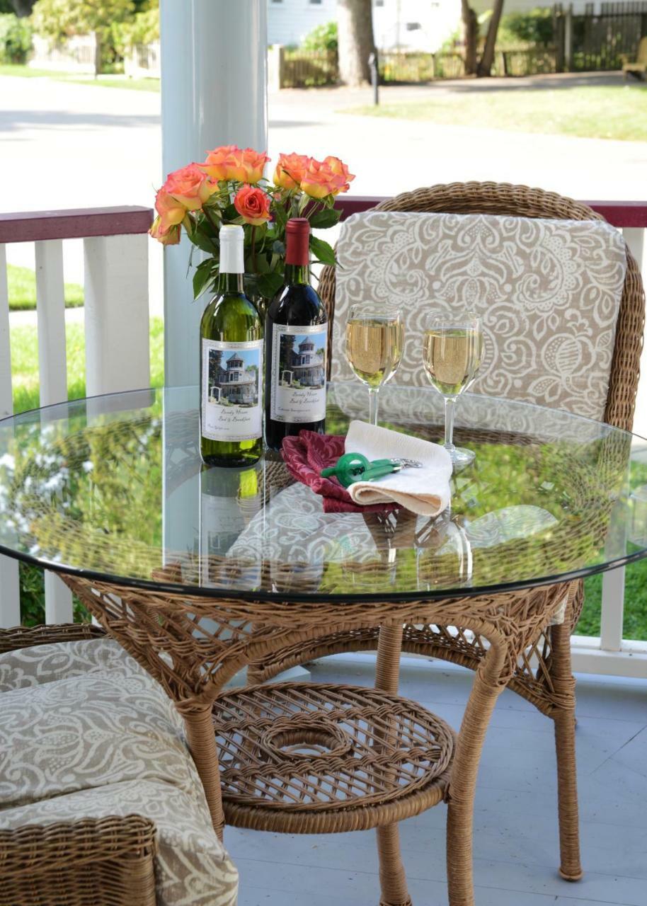 Bondy House Bed & Breakfast Amherstburg Exteriér fotografie